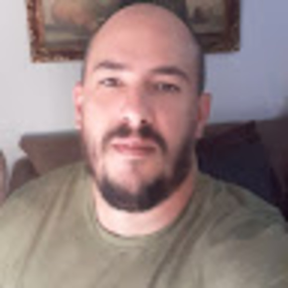 Meet your Posher, Reinaldo - Picture 1 of 1